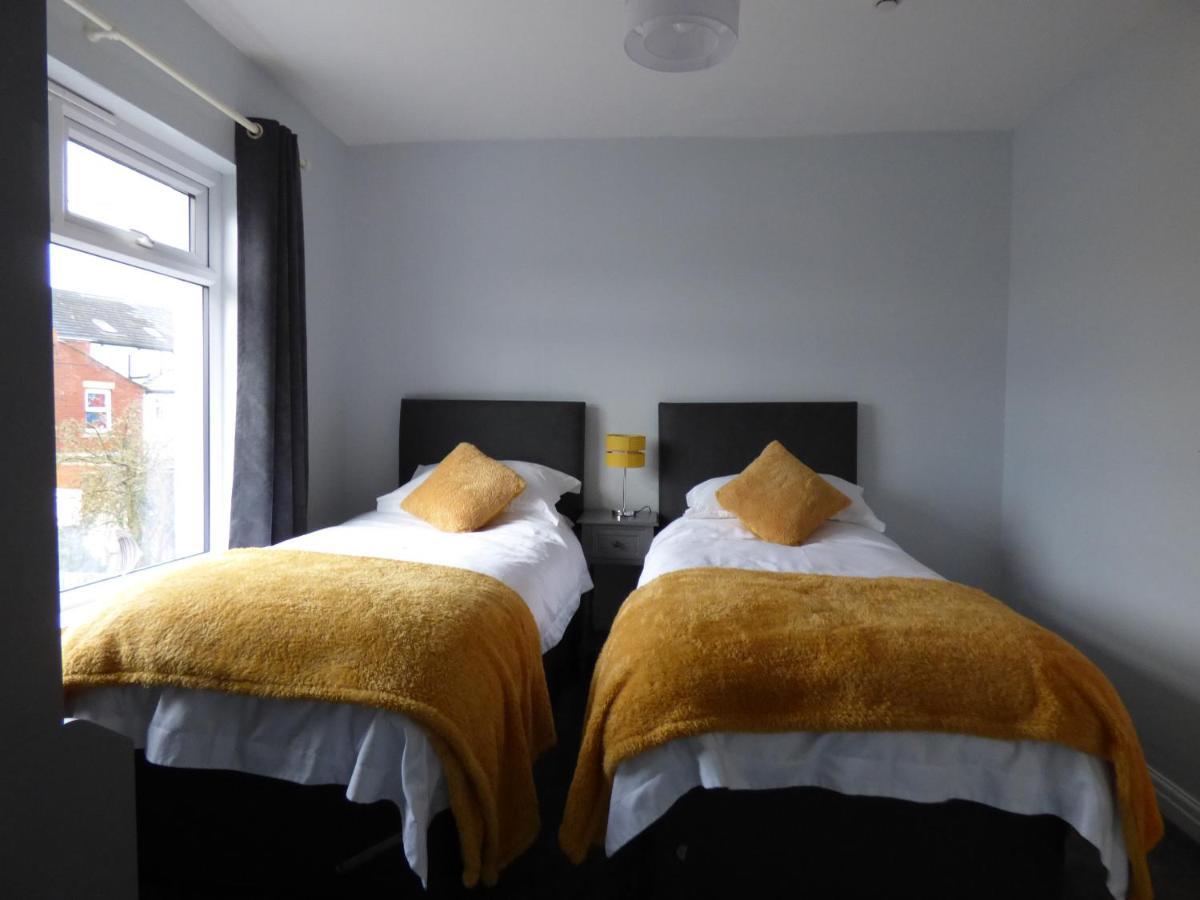 Bare Village Holiday Apartment Morecambe Exteriör bild
